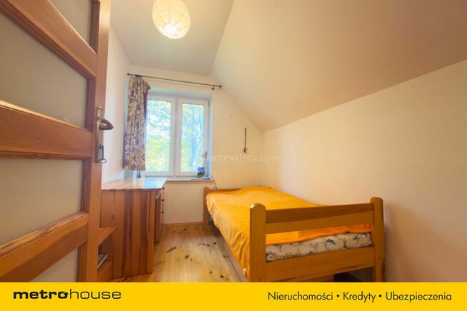 Dom z prywatnym stawem w sercu natury