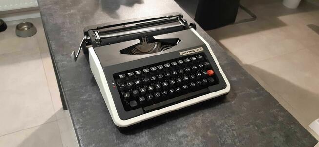 Maszyna do pisania Privileg 260T