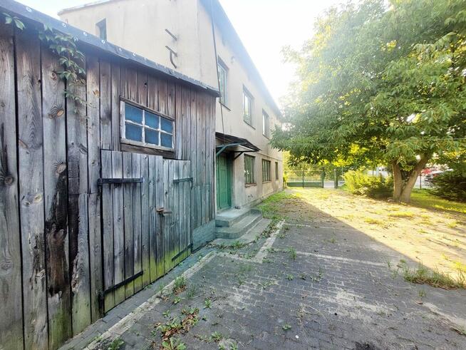 Atrakcyjna działka z zabudowaniami w Radomsku