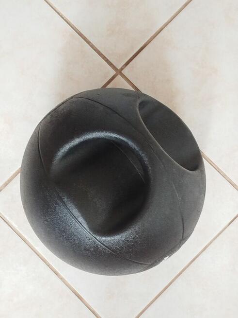 Sprzedam piłkę do treningu funkcjonalnego z uchwytem