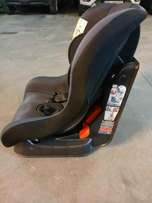 Fotelik samochodowy 9-18 kg.