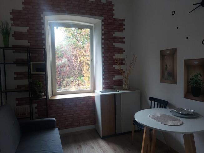 Umeblowana kawalerka na Górnej - Niski czynsz!