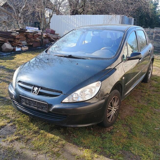 Czesci Peugeot 307 1.4 benzyna 2004 rok.