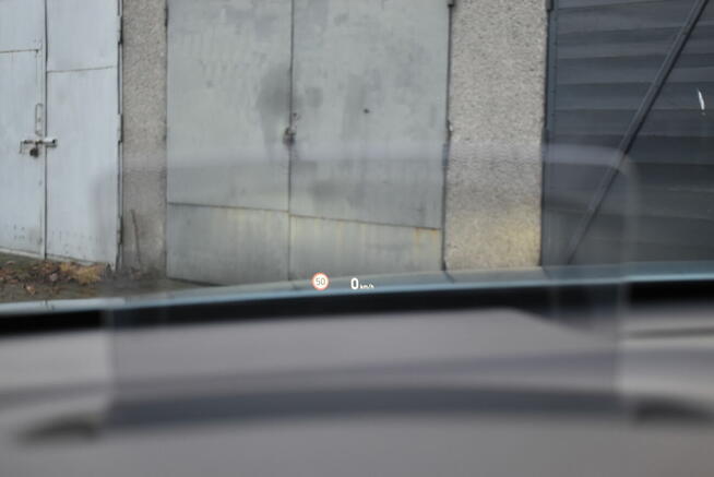 FULL OPCJA LEKKO USZKODZONY