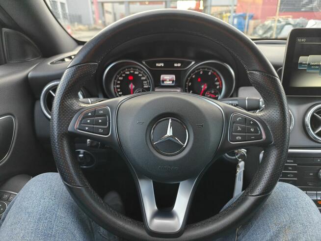Mercedes CLA180 1.6 benzyna automat lifting stan wzorowy