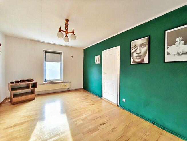 w kamienicy w centrum Olsztynka