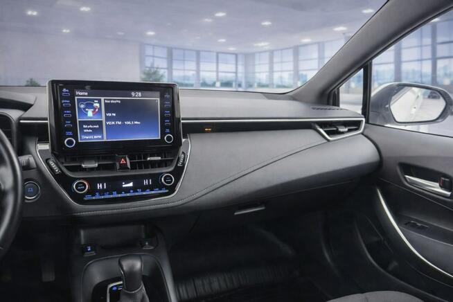 Toyota Corolla 21r + Salon Polska 1.8 HYBRID 1wł z Pakietem TECH Zimowy Bezwypadkowy