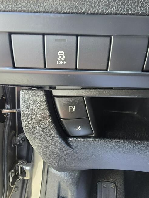 Citroen DS5 1,6Turbo Benz. SERWIS.Automat.Ledy.Parktronic.Hak.Klimatronic 2 str.