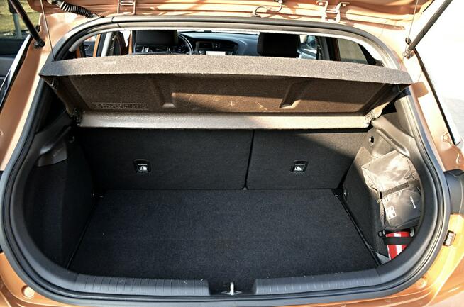 Hyundai i20 1,1CRDI*75KM**LED*Kamera*Navi*Asystent Pasa*