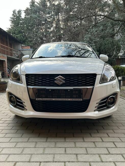 Suzuki Swift 1.6 Sport 2017 · 87600 km · 1 586 cm3 · Benzyn