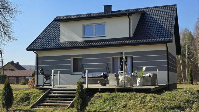 Dom pod lasem z szeroką i długą dzałką 60metrów na 100