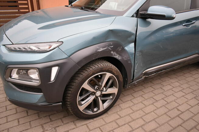 FULL OPCJA LEKKO USZKODZONY