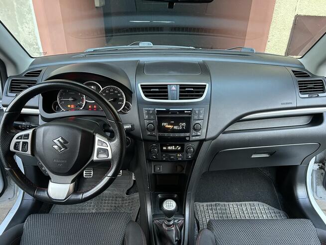 Suzuki Swift 1.6 Sport 2017 · 87600 km · 1 586 cm3 · Benzyn