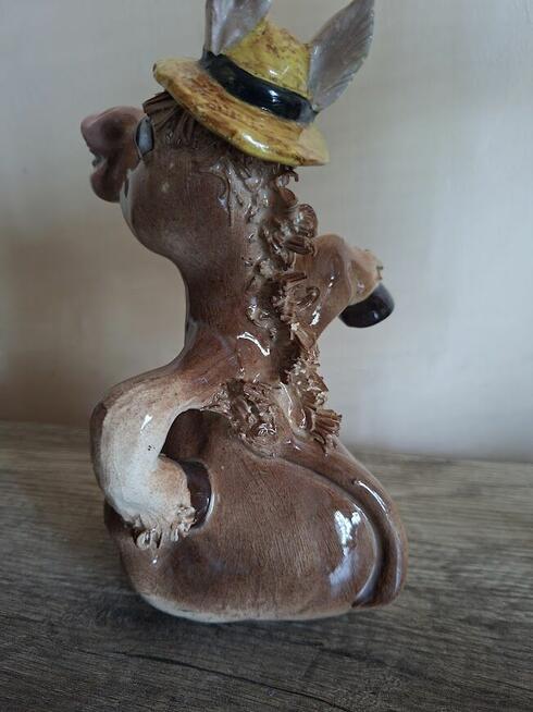 Figurka uroczego osiołka