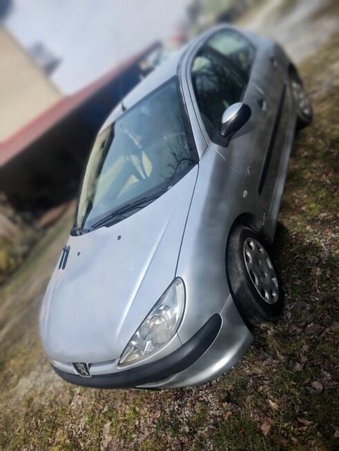 Peugeot 206 hatchback