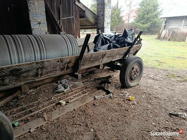 Wóz metalowy solidny do traktora z beczką