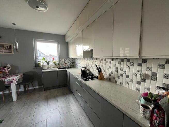 Sprzedam dom 110 M2 z poddaszem do adaptacji