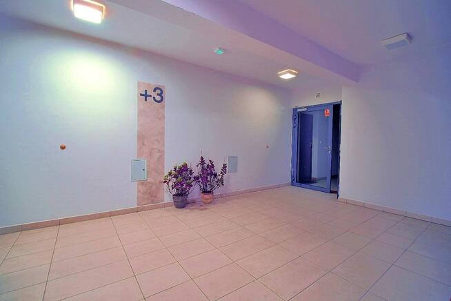 Z garażem i balkonem 2 pokojowe bezpieczne osiedle