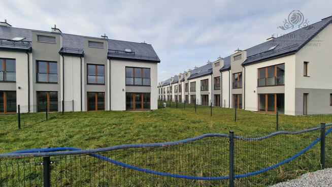 Dom szereg środkowy o pow.130,58m2 na działce 113,90m2, Kąty Wrocławskie