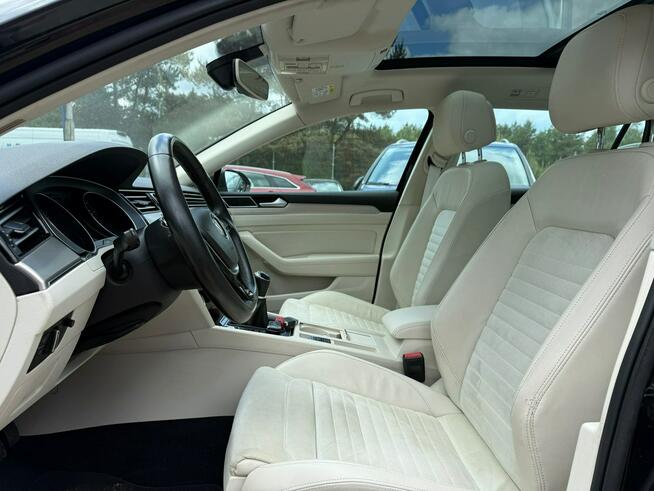 Volkswagen Passat 150KM Highline Navi Panorama PDC Alcantara Niski Przebieg Opłacony!