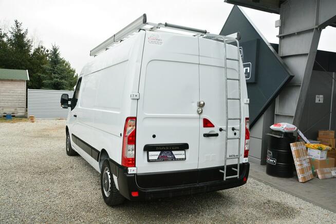 Renault Master średniak L2H2 3 osobowy blaszak 145KM pełna opcja regały serwis