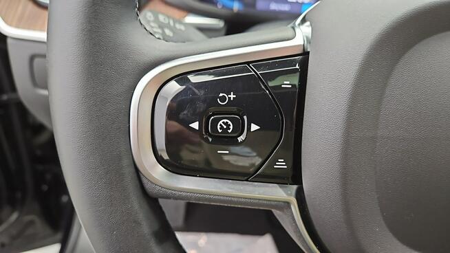 Volvo XC 60 AWD Ultimate Dark aut ! Z Polskiego Salonu ! Faktura VAT !