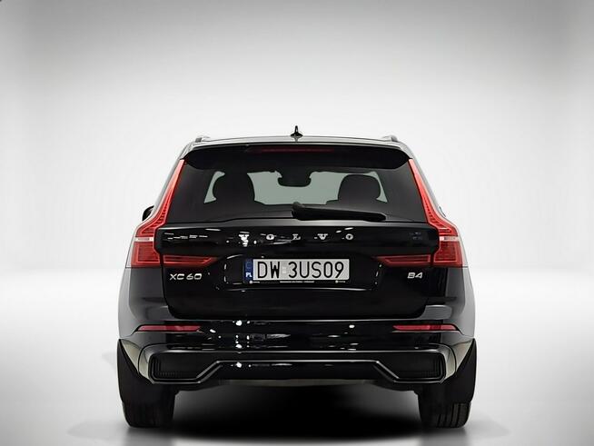 Volvo XC 60 Plus Dark aut ! Z Polskiego Salonu ! Faktura VAT !