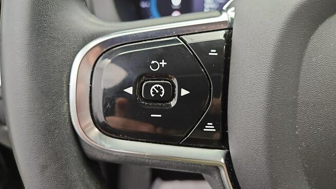 Volvo XC 60 Plus Dark aut ! Z Polskiego Salonu ! Faktura VAT !