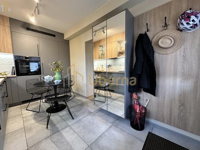 Dom i garaż nad wodą - światłowód