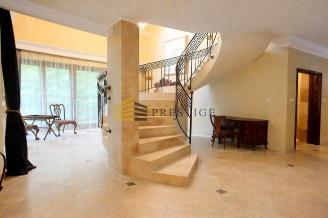 Luxury Villa with Swimming Pool | 550 m² | Private