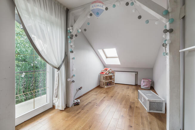 FUNKCJONALNY DOM WYSOKI STANDARD LAS SMOCHOWICE