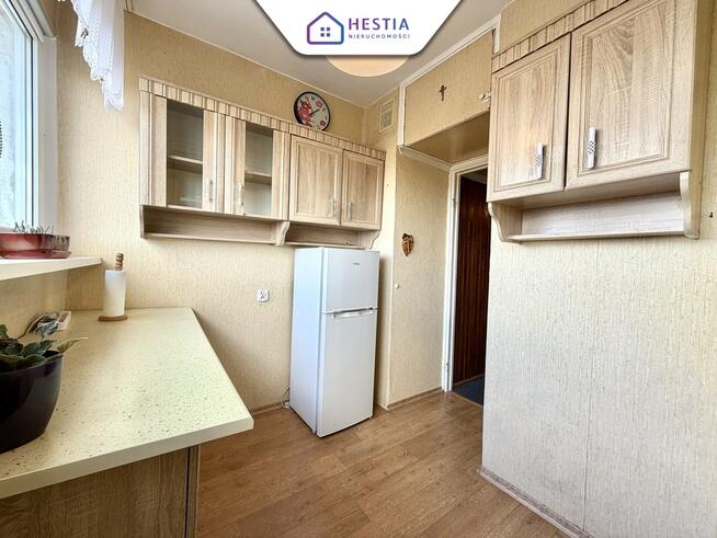 3-pok z oddzielną kuchnią. Balkon, piwnica.