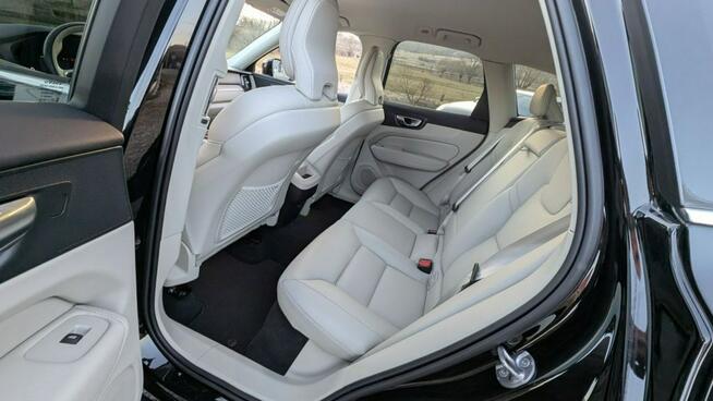 Volvo XC 60 B4 D kamera, Grzana Kierownica, AWD