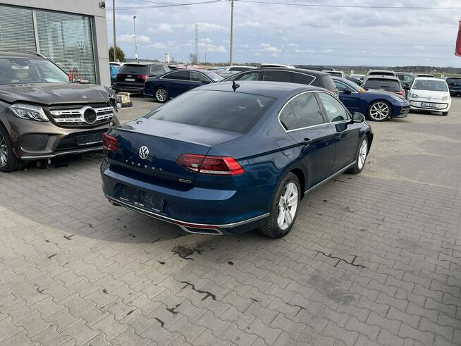 Volkswagen Passat Elegance 4Motion Automat Podgrzewanie Kamera 240KM
