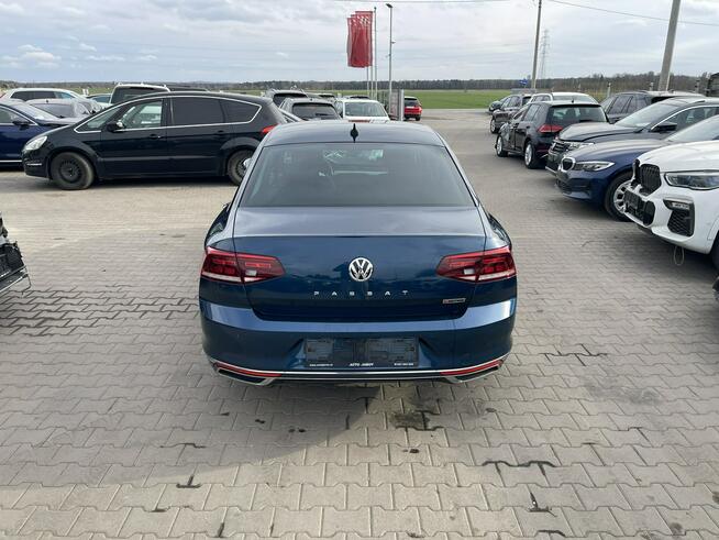 Volkswagen Passat Elegance 4Motion Automat Podgrzewanie Kamera 240KM