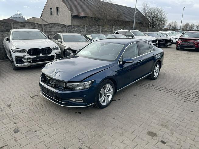 Volkswagen Passat Elegance 4Motion Automat Podgrzewanie Kamera 240KM