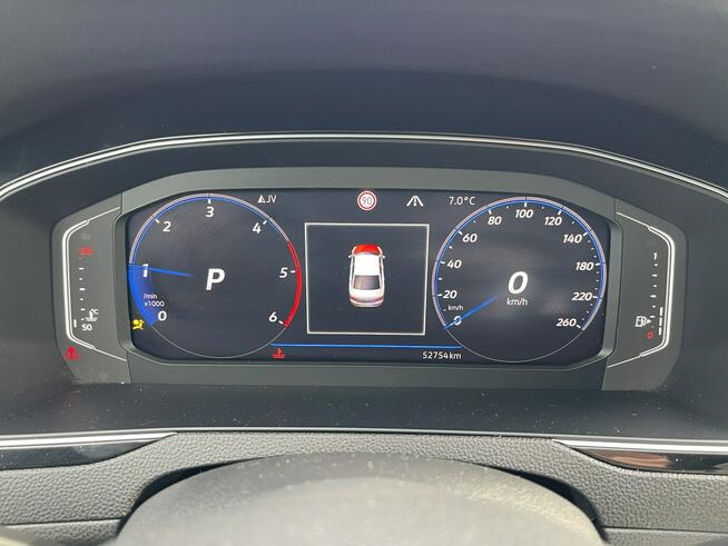 Volkswagen Passat Elegance 4Motion Automat Podgrzewanie Kamera 240KM