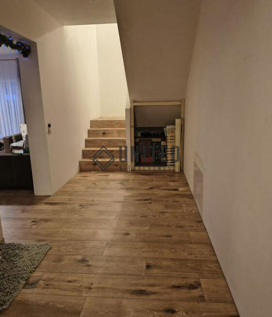 Dom bliźniak z ogrodem w Nowosiedlicach