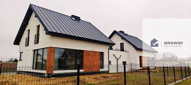 BLIŹNIAK ODDZIELONY GARAŻAMI - ŚCINAWA