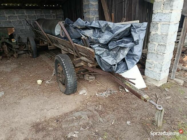 Wóz metalowy solidny do traktora z beczką