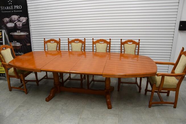 stół rozkładany i 10 krzeseł