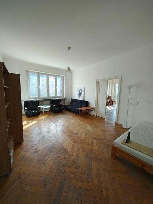 3 pokoje z ogrzewaniem, balkonem w Śródmieściu