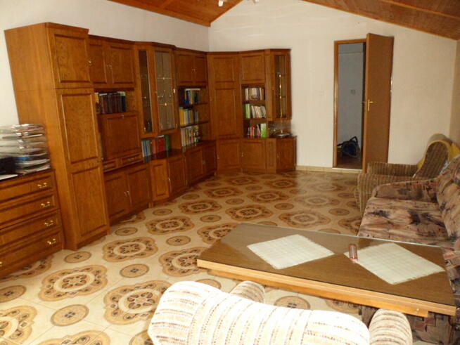 Dom w Aninie, idealny na firmę lub na firmę z zamieszkaniem