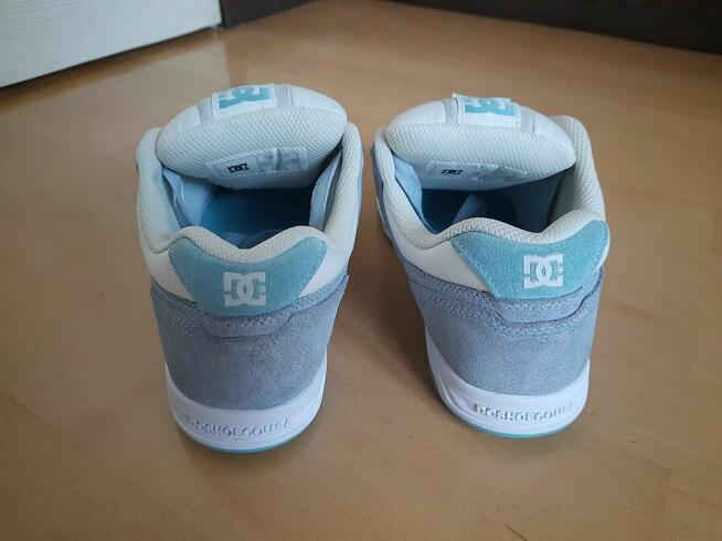 Buty DC Shoes Stag 320188 r. 41 26,5cm Skate Shoes