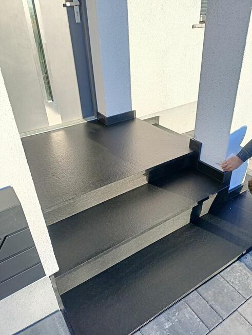 Schody i parapety granitowe