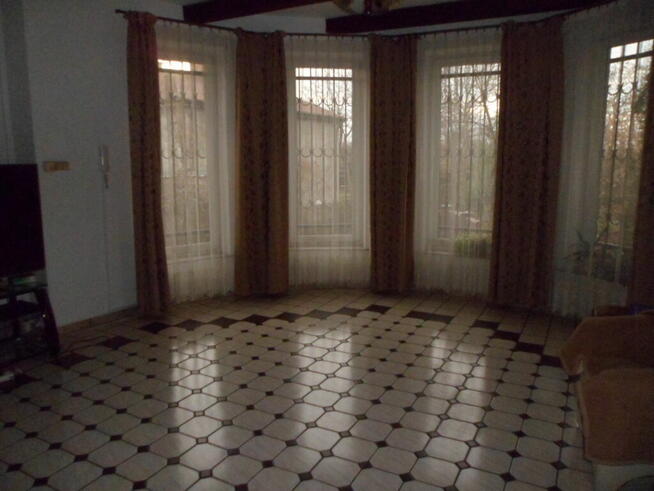 Dom w Aninie, idealny na firmę lub na firmę z zamieszkaniem