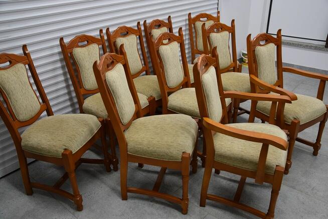 stół rozkładany i 10 krzeseł