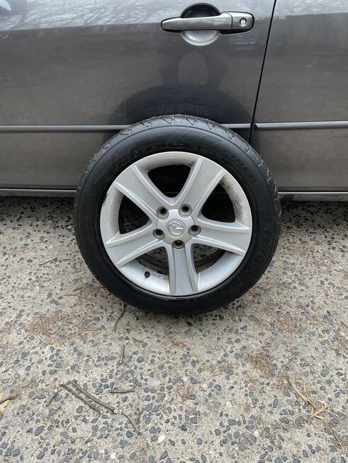 sprzedaż samochodu mazda