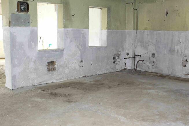 Sprzedam budynek do zaadoptowania na dom