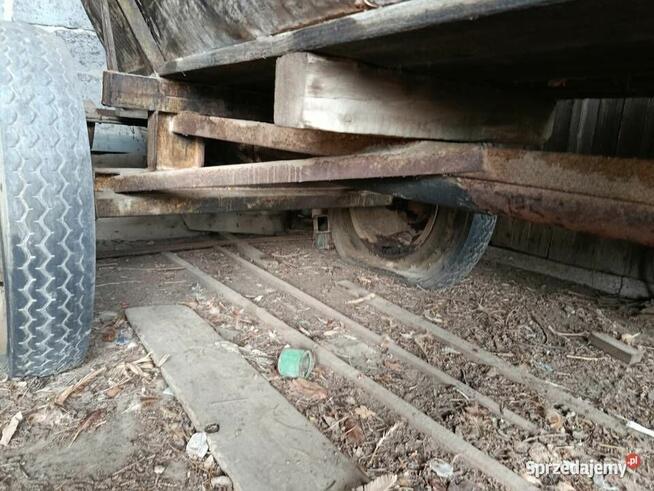 Wóz metalowy solidny do traktora z beczką